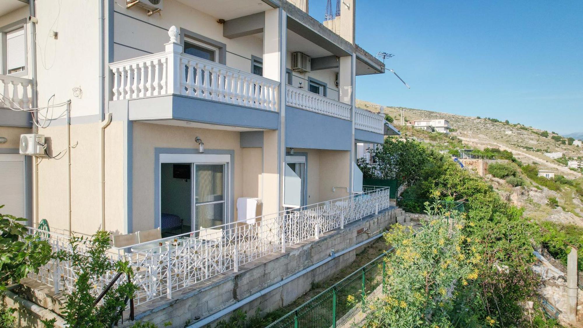 Vila Shakaj Sarandë Exterior foto